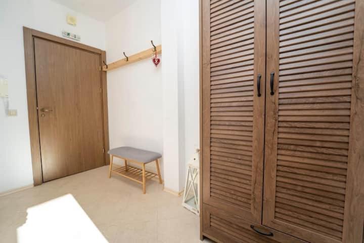 Studio Chalet 13, St John Park 班斯科 外观 照片