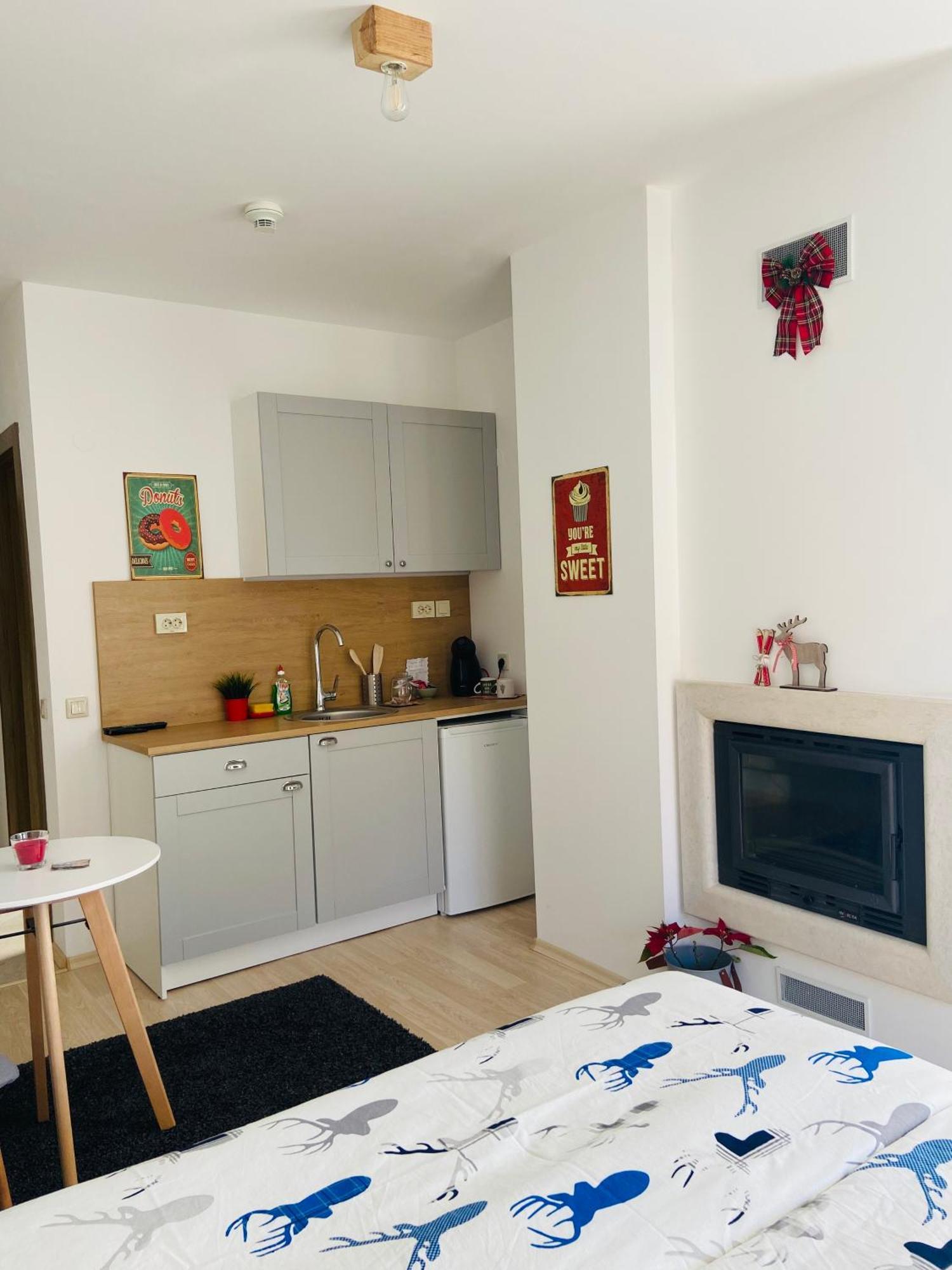 Studio Chalet 13, St John Park 班斯科 外观 照片
